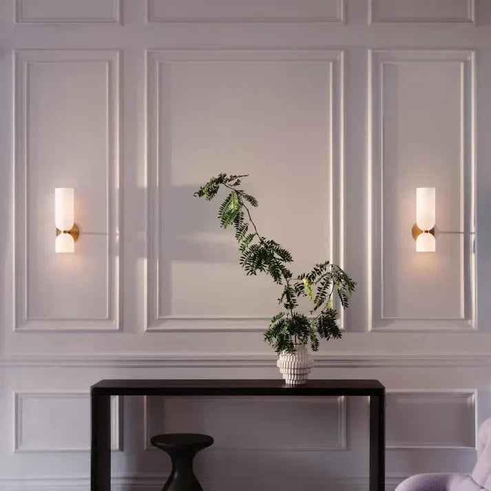 Moderne LED-Wandlampe mit Doppelkopf aus Glas